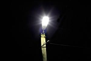 В брянском посёлке Локоть осветили центральную улицу