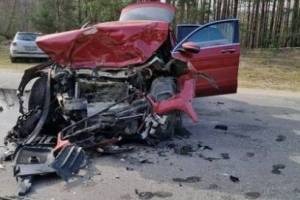На брянской трассе 80-летняя женщина на Subaru устроила ДТП и погибла