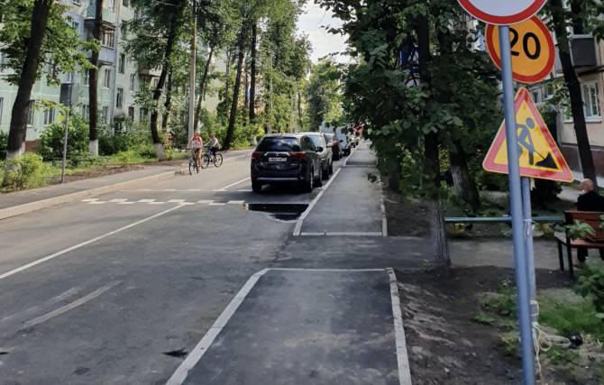 Лютую глупость Брянских чиновников заметили на улице Бузинова