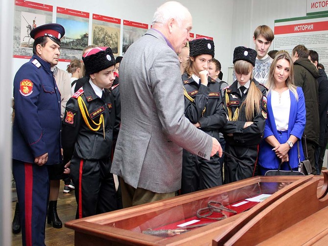В Брянск привезли передвижную выставку «Казачество на государевой службе»