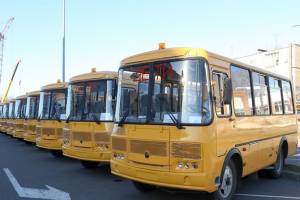 В брянские школы поступили 42 новых автобуса