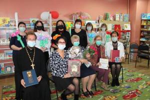 Брянская сельская библиотека в деревне Лужецкая отметила 100-летие