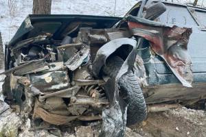 В жутком ДТП под Унечей водитель «ВАЗ» сломал нос 16-летней пассажирке