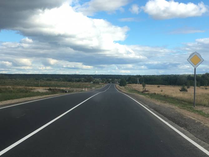 В Брянской области идёт ремонт дорог к населённым пунктам