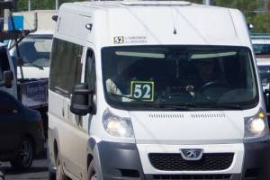 Жителя Брянска возмутило долгое ожидание маршрутки №52