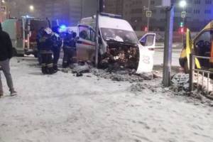 В Брянске в ДТП с машиной «скорой помощи» ранены три человека