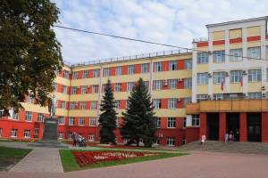 В Клинцах вдову участника СВО выгнали из муниципальной квартиры
