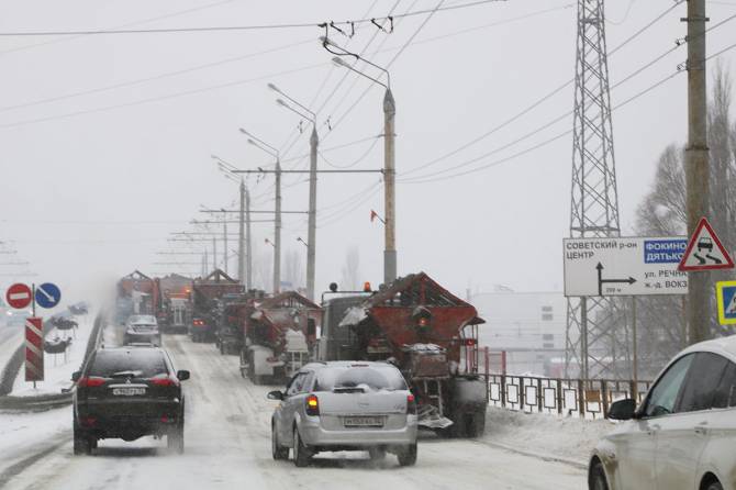 Из Брянска за сутки вывезли 2 500 тонн снега