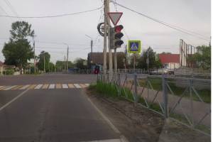 В Брянске на улице Делегатской сломался светофор
