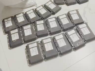 В Брянске двое москвичей похитили с автобусов 20 электронных блоков управления