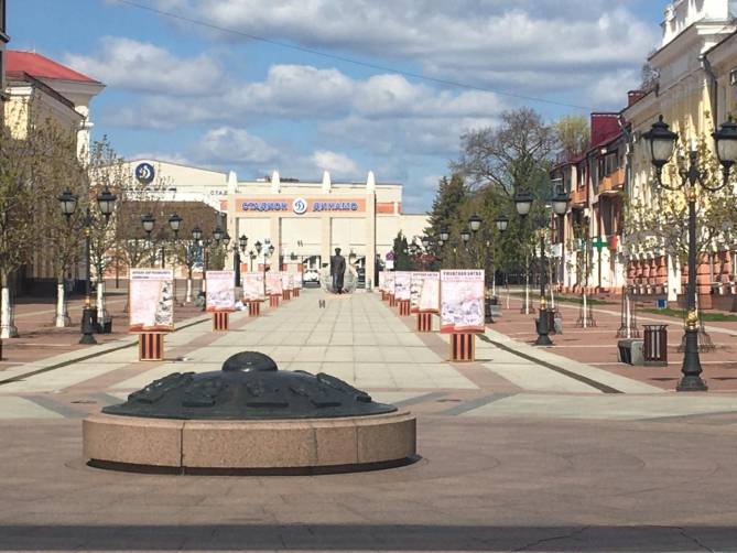 В Брянске на бульваре Гагарина установили патриотические инсталляции
