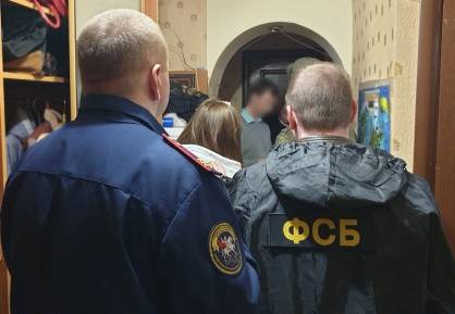 СК опубликовал видео обыска в квартире депутата брянской облдумы Павлова