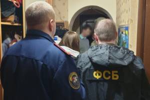 СК опубликовал видео обыска в квартире депутата брянской облдумы Павлова