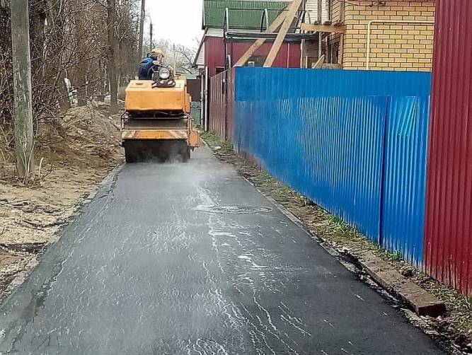 В Брянске  начался ремонт тротуаров по улице Мира