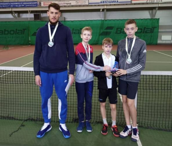 Юные брянские теннисисты заняли 3-е место на первенстве ЦФО