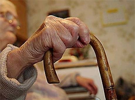 В Белых Берегах 86-летнюю пенсионерку оставили без обещанного продуктового набора