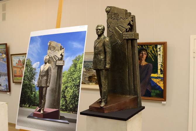 В Брянске выбрали эскиз памятника прокурору Рекункову