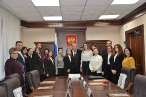 В Брянске подвели итоги конкурса эссе среди школьников о судьях