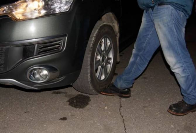 В Брянске водитель «Яндекс.Такси» наехал на ругавшегося с ним мужчину