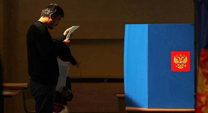 На участках для голосования по поправкам брянцев заставят ходить по разметке и указателям