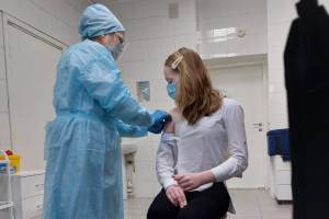 В брянские поликлиники начали доставлять детскую вакцину «Спутник М»