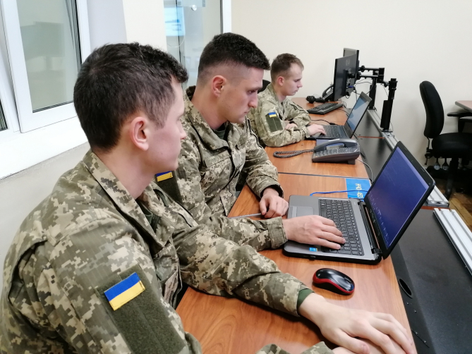 Украинцы запустили фейк о комендантском часе в Брянске из-за диверсантов