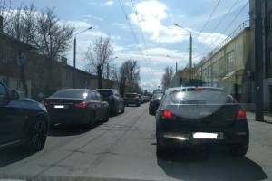 В Брянске проспект Станке Димитрова встал из-за дорожного ремонта