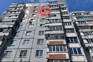 В Брянске из окна 9-го этажа выпала и разбилась насмерть семилетняя девочка