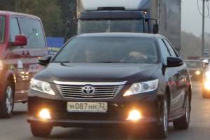 Брянских чиновников  заподозрили в изменении характеристик служебных авто