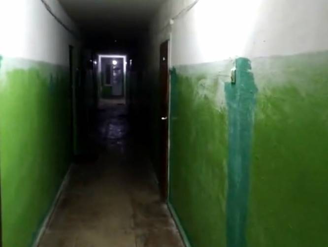 В Белых Берегах жильцы общежития пожаловались на некачественный ремонт