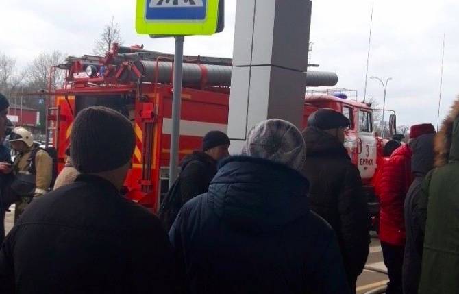В Брянске из ТЦ «Европа» эвакуировали 250 человек