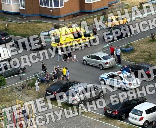В Брянск в ЖК «Речной» легковушка сбила ребенка