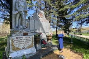В Погаре чиновников наказали за убитое состояние памятника погибшим при защите Отечества землякам
