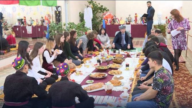 В брянском вузе прошла неделя национальной кухни с участницей «Битвы шефов»