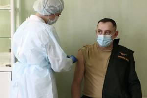 Брянские военные прошли ревакцинацию от коронавируса