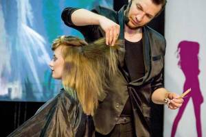 Брянский стилист Тигров победил на чемпионате мира по парикмахерскому искусству