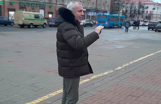 Брянский блогер Коломейцев явился на пикет в его поддержку