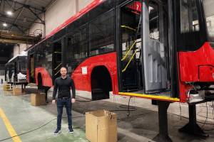 Чиновник Чубчиков презентовал брянцам ожидаемые красные троллейбусы