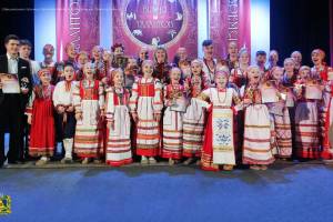 Брянская «Зарянка» взяла гран-при на международном конкурсе в Смоленске