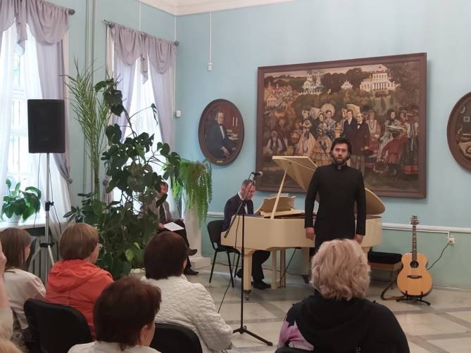 На «тютчевском» празднике артисты брянской филармонии дали концерт