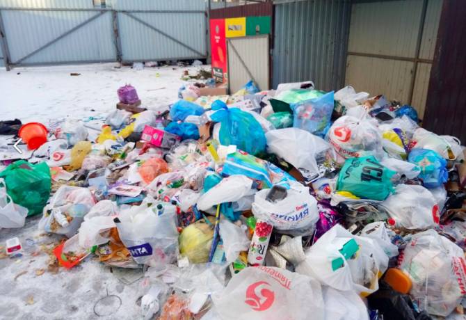 В Брянске продолжают таинственно исчезать мусорные контейнеры