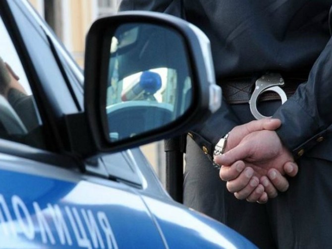 На вокзале «Брянск-Орловский» пьяный мужчина напал на полицейского