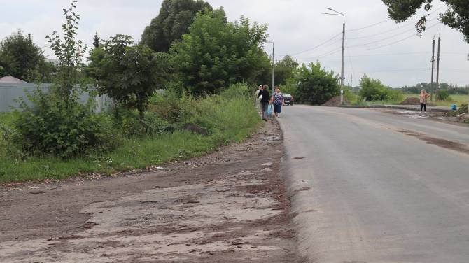 Властей Брянска призывают обезопасить пешеходов возле остановки «Меловая»
