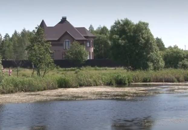 В Брянске жители Ходаринки пытаются защитить от застройки берег Ковшовского озера