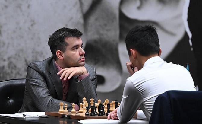 В третьей партии матча за шахматную корону Ян Непомнящий Динь Лижэнь сыграли вничью