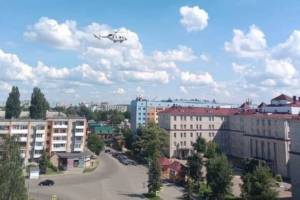 В Брянске у городской больницы №1 экстренно приземлился вертолет