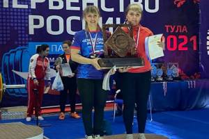 Брянские спортсменки взяли два серебра на чемпионате России по пауэрлифтингу