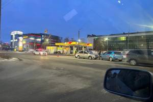 В Московском микрорайоне Брянска автомобиль Росгвардии попал в ДТП