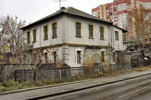 В Бежицком районе Брянска снесли вековое здание