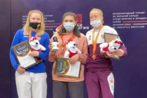 Брянская спортсменка взяла «серебро» на международном турнире по вольной борьбе